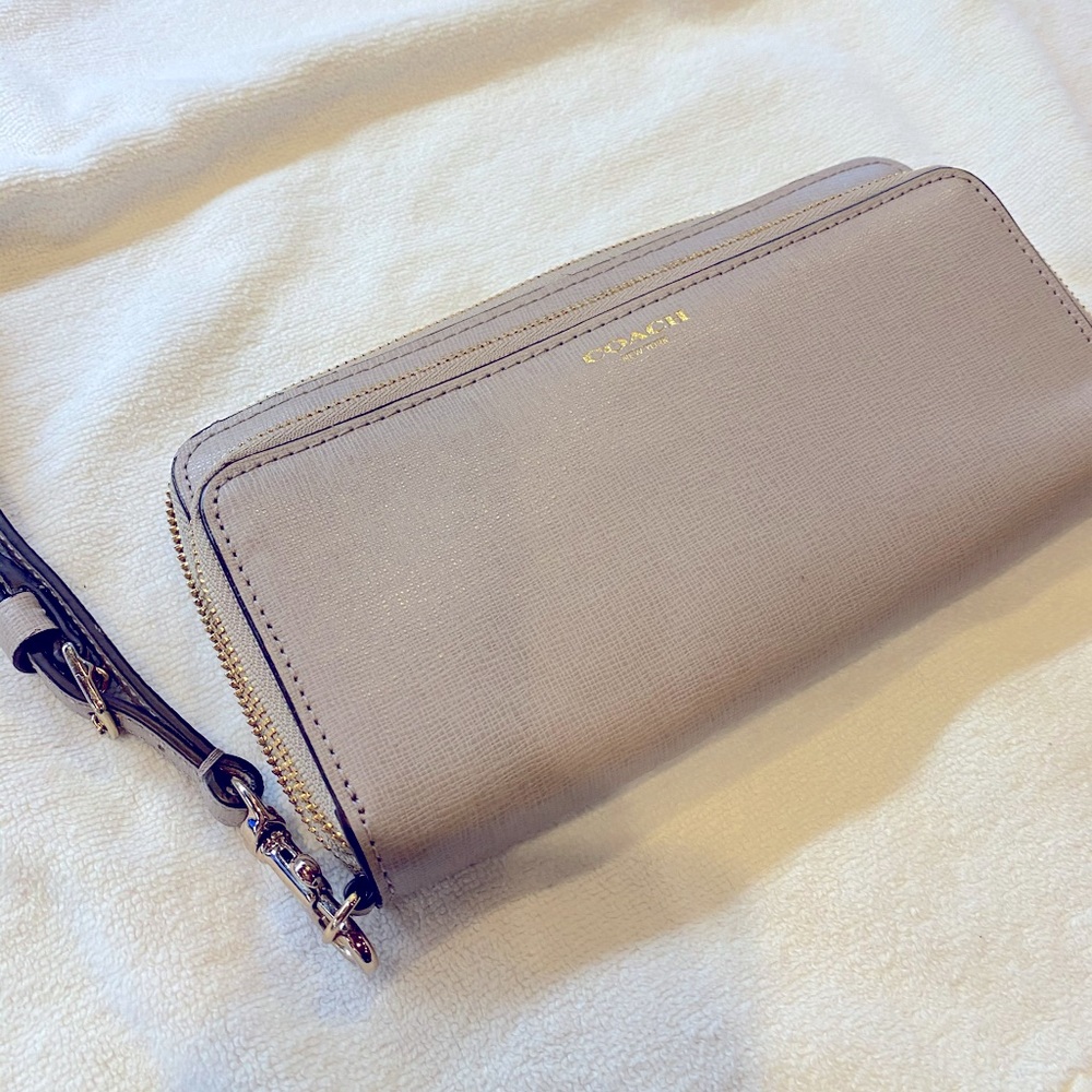 Coach light tan/gray wristlet- very gently used